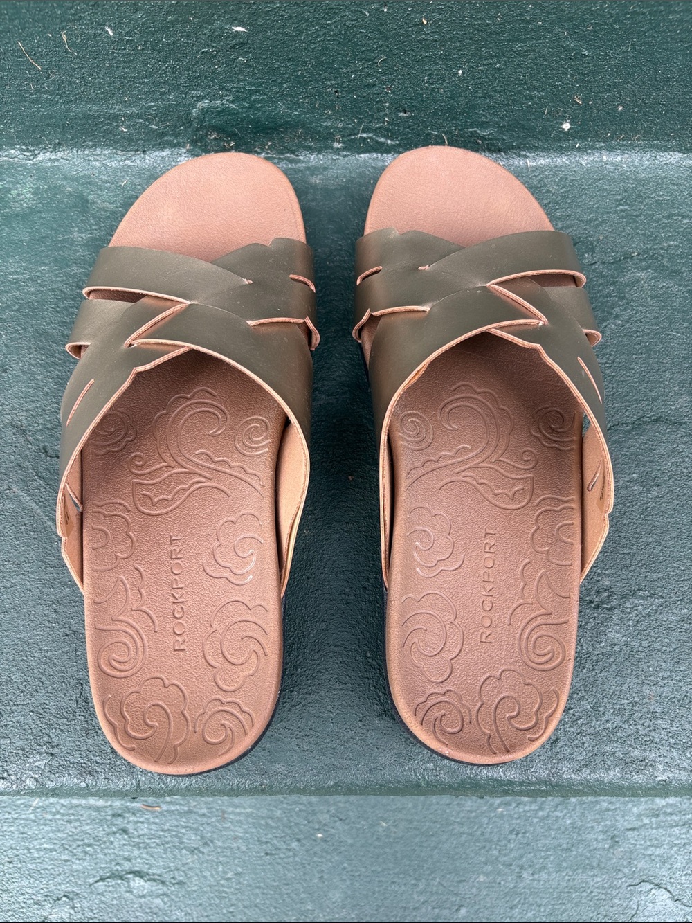 Rockport Women's Gold and Tan Slide Sandals